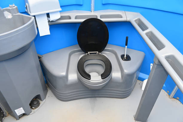 Best Portable restroom trailer rental  in Double Springs, AL